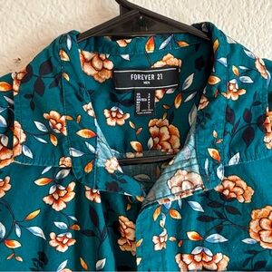 Like New forever 21 men’s floral button down shirt